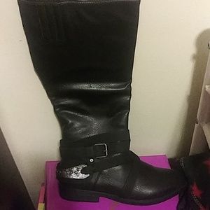 Ladies leather boots black and color